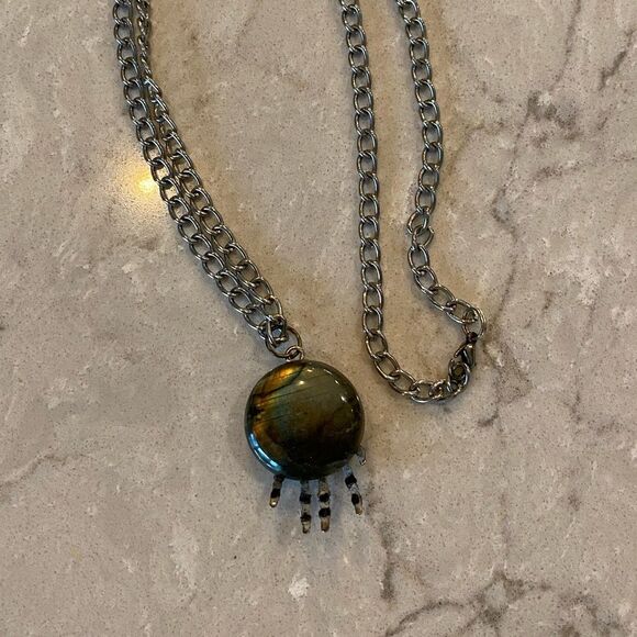 Labradorite Necklace - Picture 2 of 6